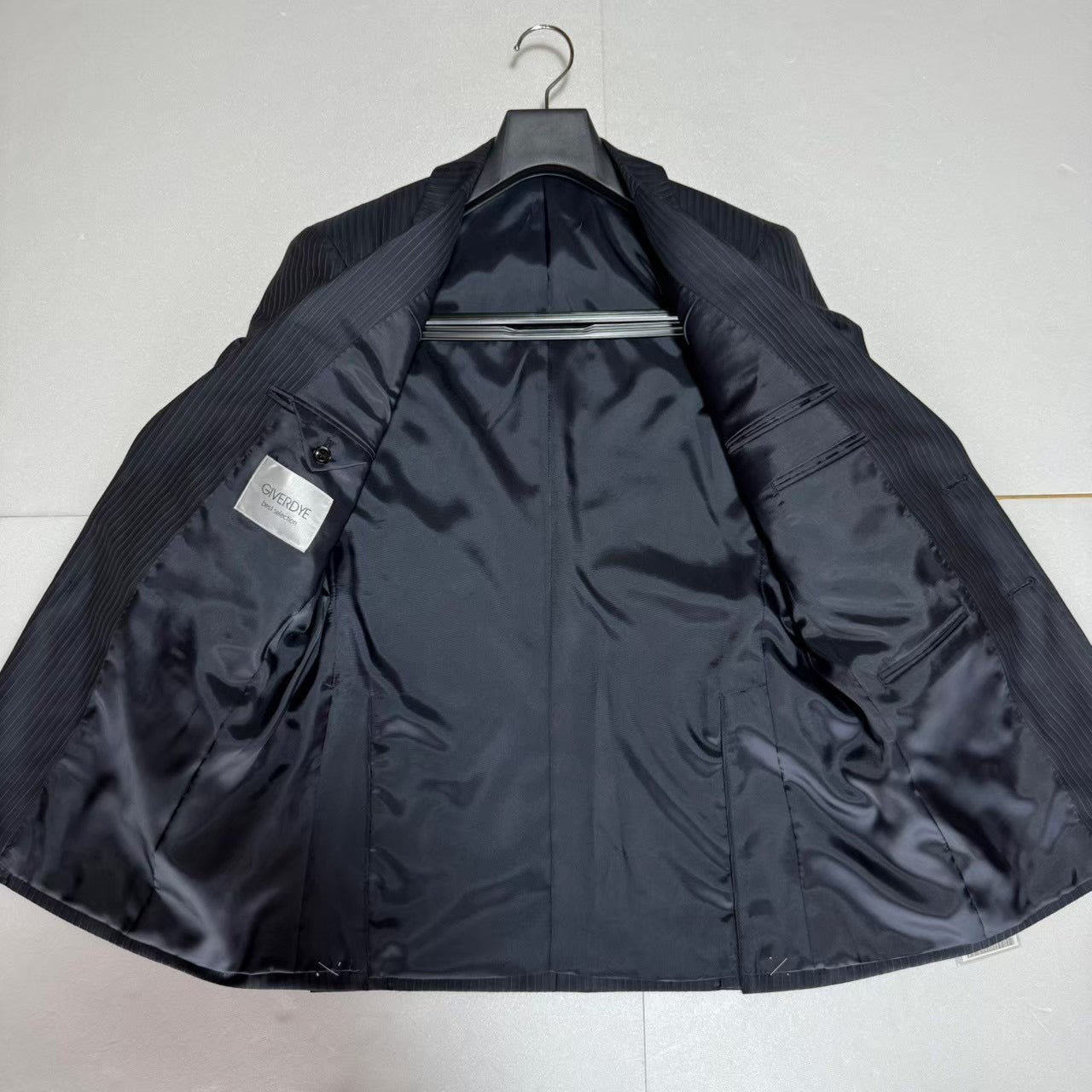 【OG-23】GIVERDYE (ジバルディ)617B8002 ネイビー シャドーストライプツーパンツスーツ A5