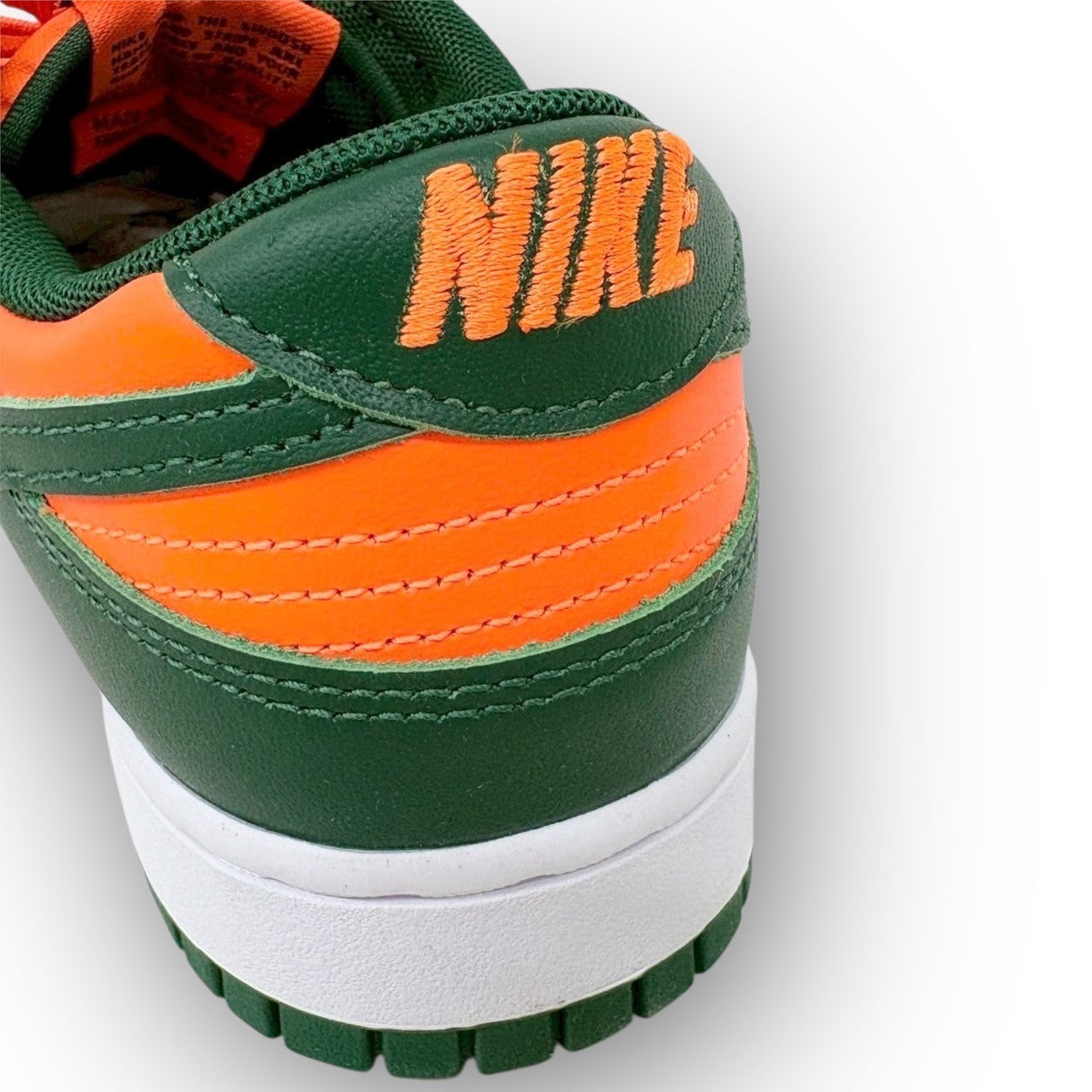 【748-3】NIKE スニーカー/DD1391-300/27.5/付属品:箱