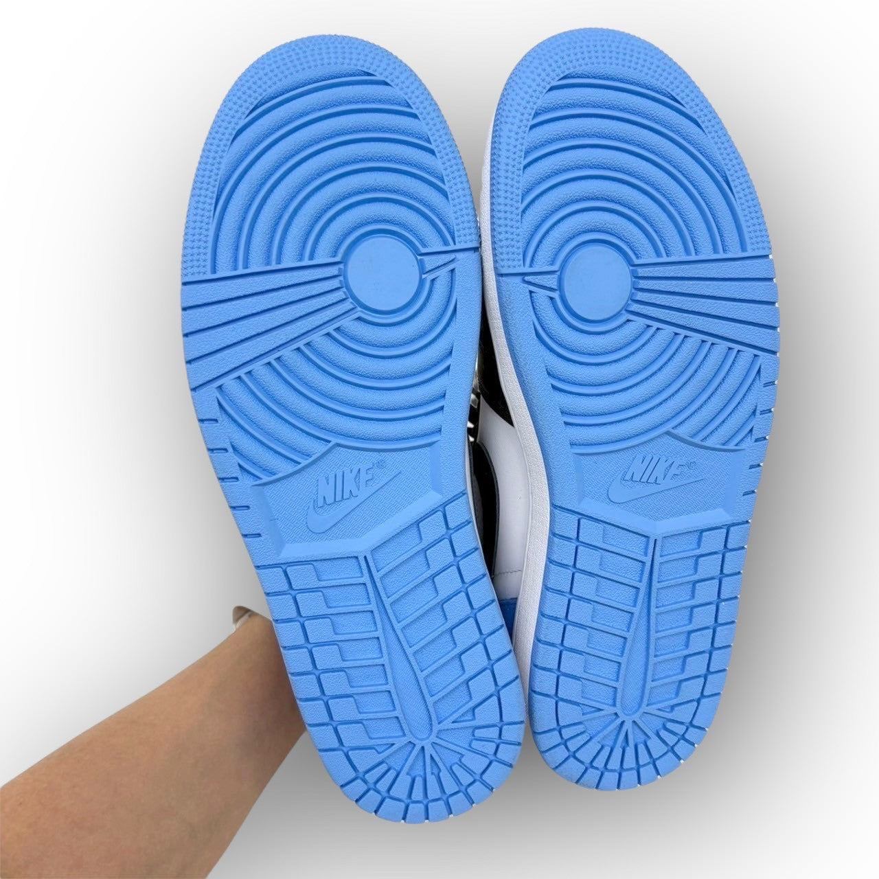 【748-7】NIKE スニーカー/DM7708-100/27.5/付属品:箱/紐