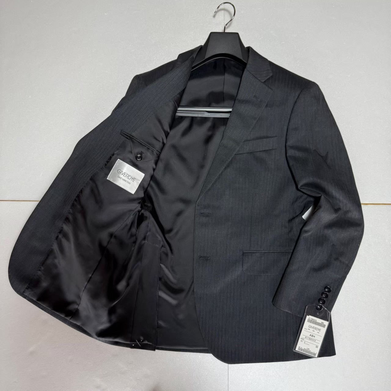 【OG-24】GIVERDYE (ジバルディ)617B8003 グレー シャドーストライプツーパンツスーツ AB4