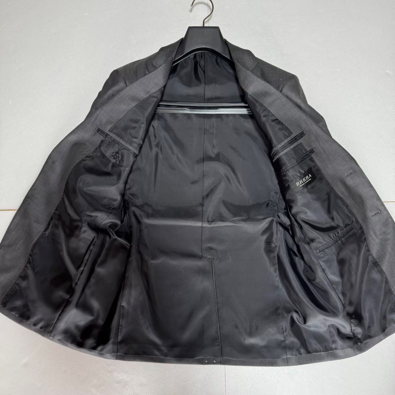 【OG-25】BRERA (ブレラ)137B8008 グレー シャドーストライプ ツーパンツスーツ A4