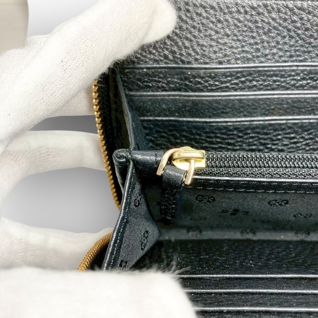 34 TORY BURCH トリーバーチ 長財布 ラウンドファスナー ブラック