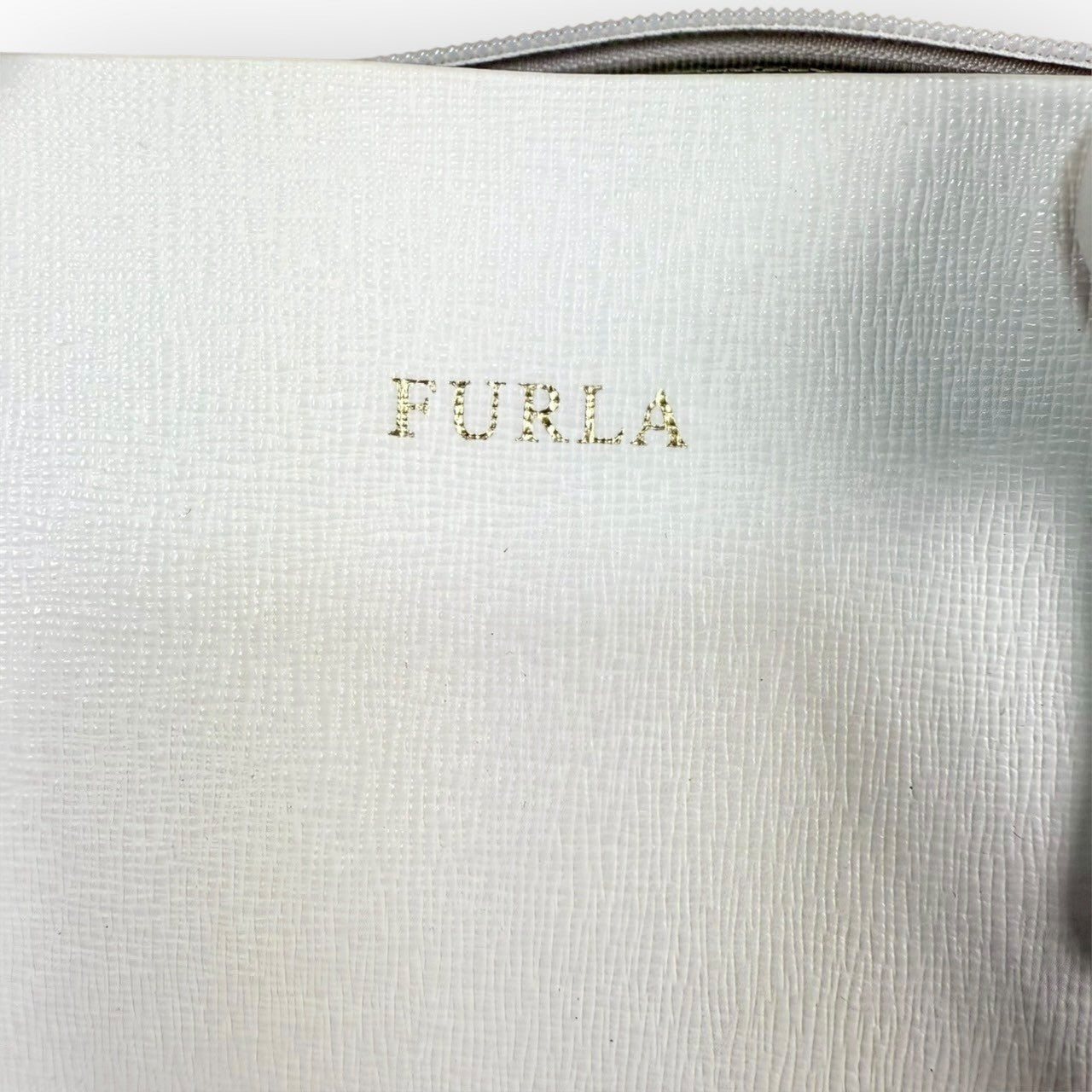 60 FURLA フルラ ハンドバッグ ホワイト 保存袋付き