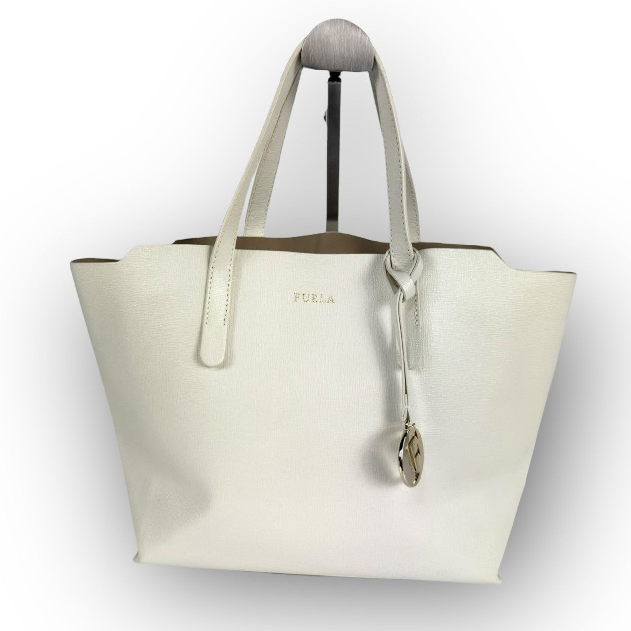 60 FURLA フルラ ハンドバッグ ホワイト 保存袋付き