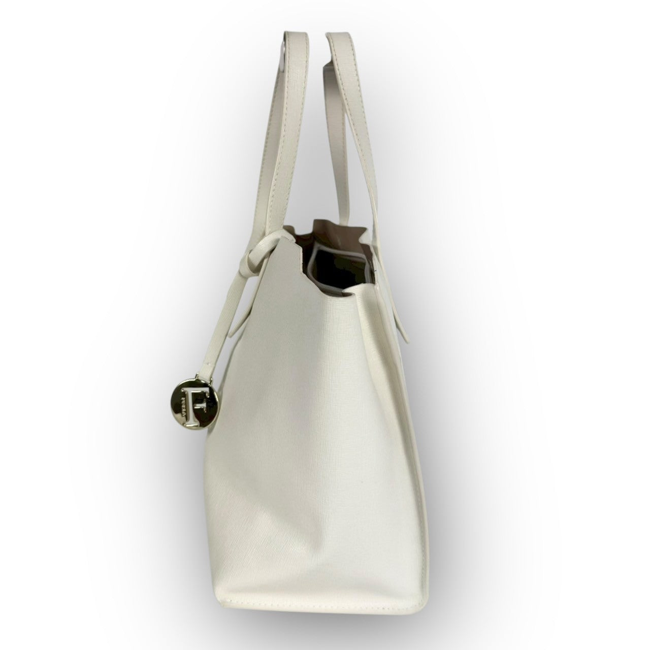 60 FURLA フルラ ハンドバッグ ホワイト 保存袋付き