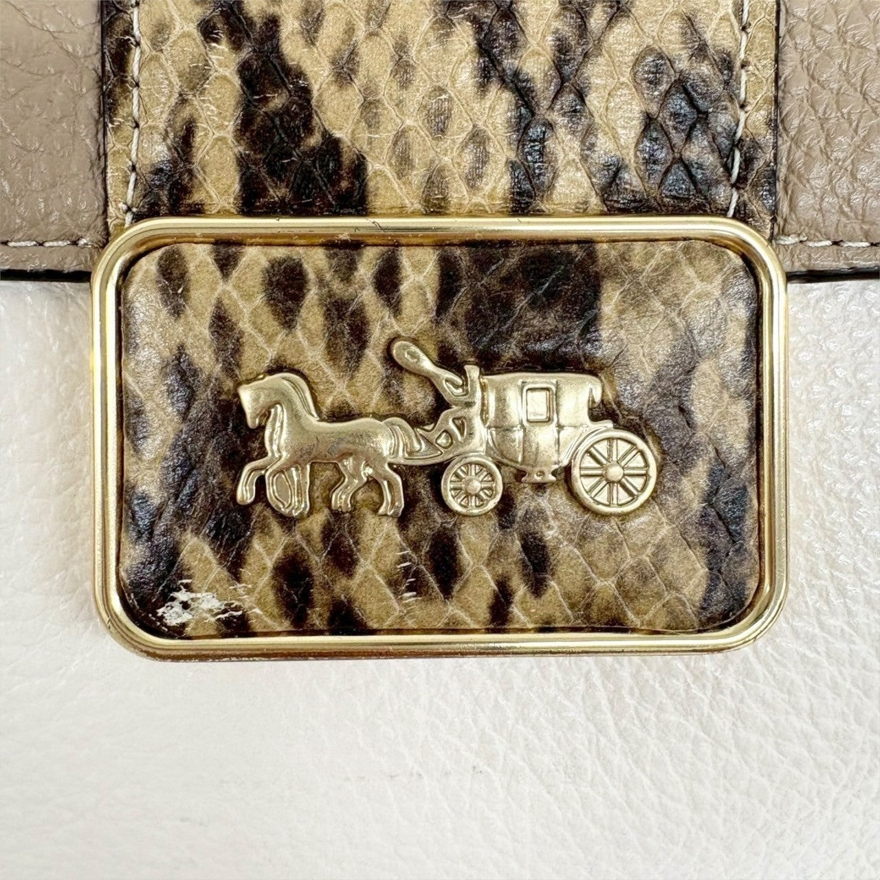 63 COACH コーチ 2way 型押し ショルダーバッグ ベージュ×アイボリー