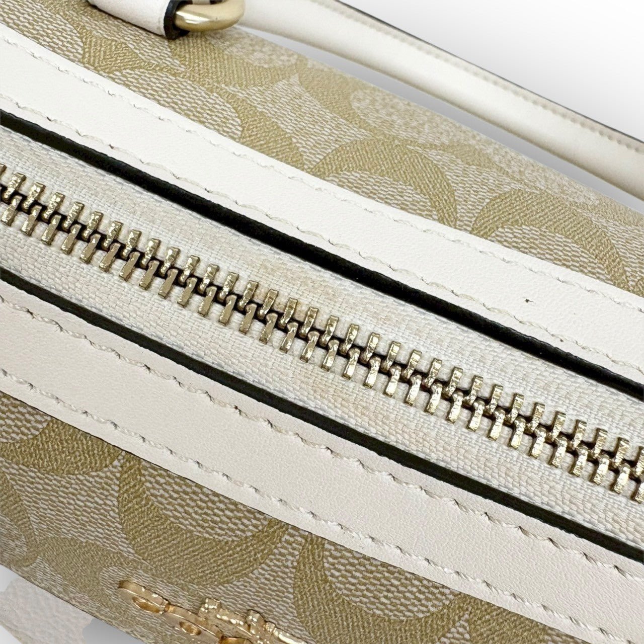 69 COACH コーチ PVCレザー 2way ショルダーバッグ ベージュ×ホワイト