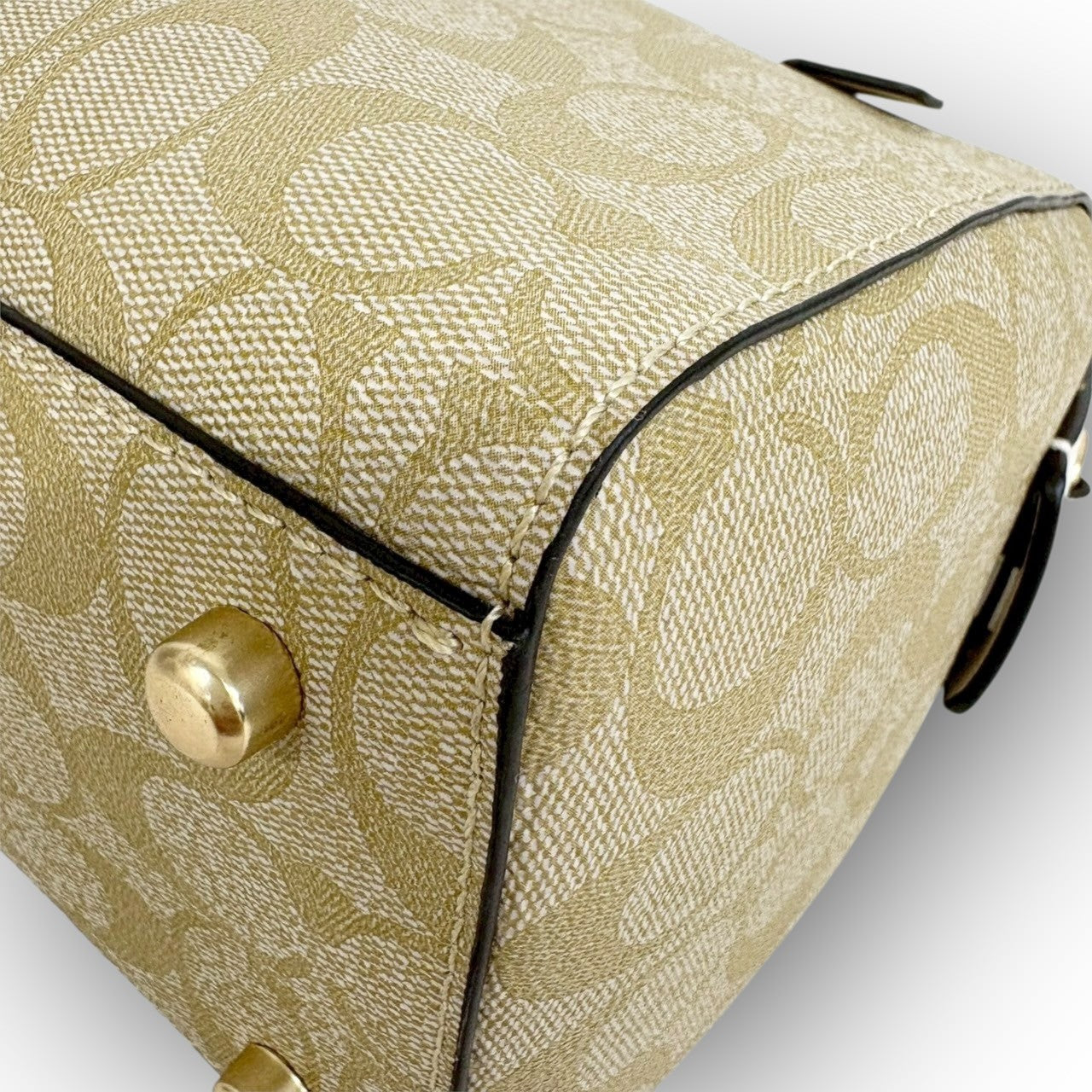 69 COACH コーチ PVCレザー 2way ショルダーバッグ ベージュ×ホワイト