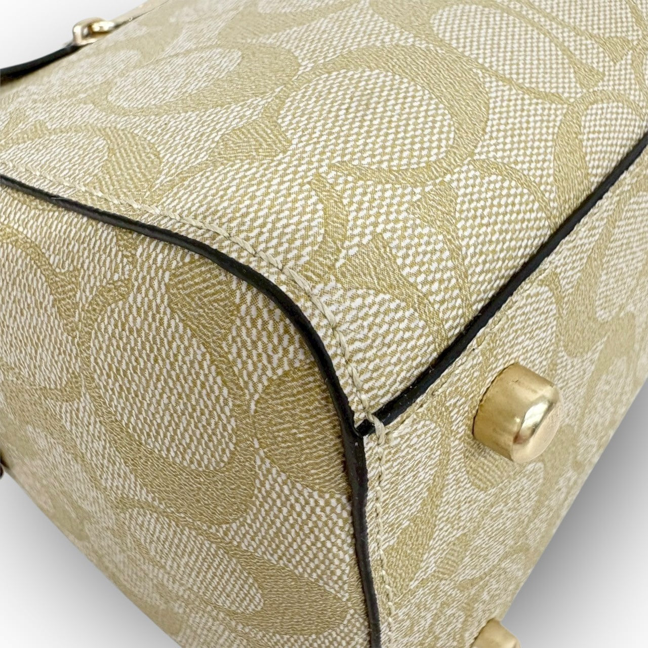 69 COACH コーチ PVCレザー 2way ショルダーバッグ ベージュ×ホワイト