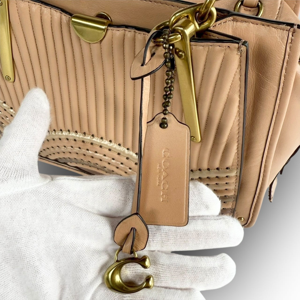 85 COACH コーチ ハンドバッグ サーモンピンク K1880 68814