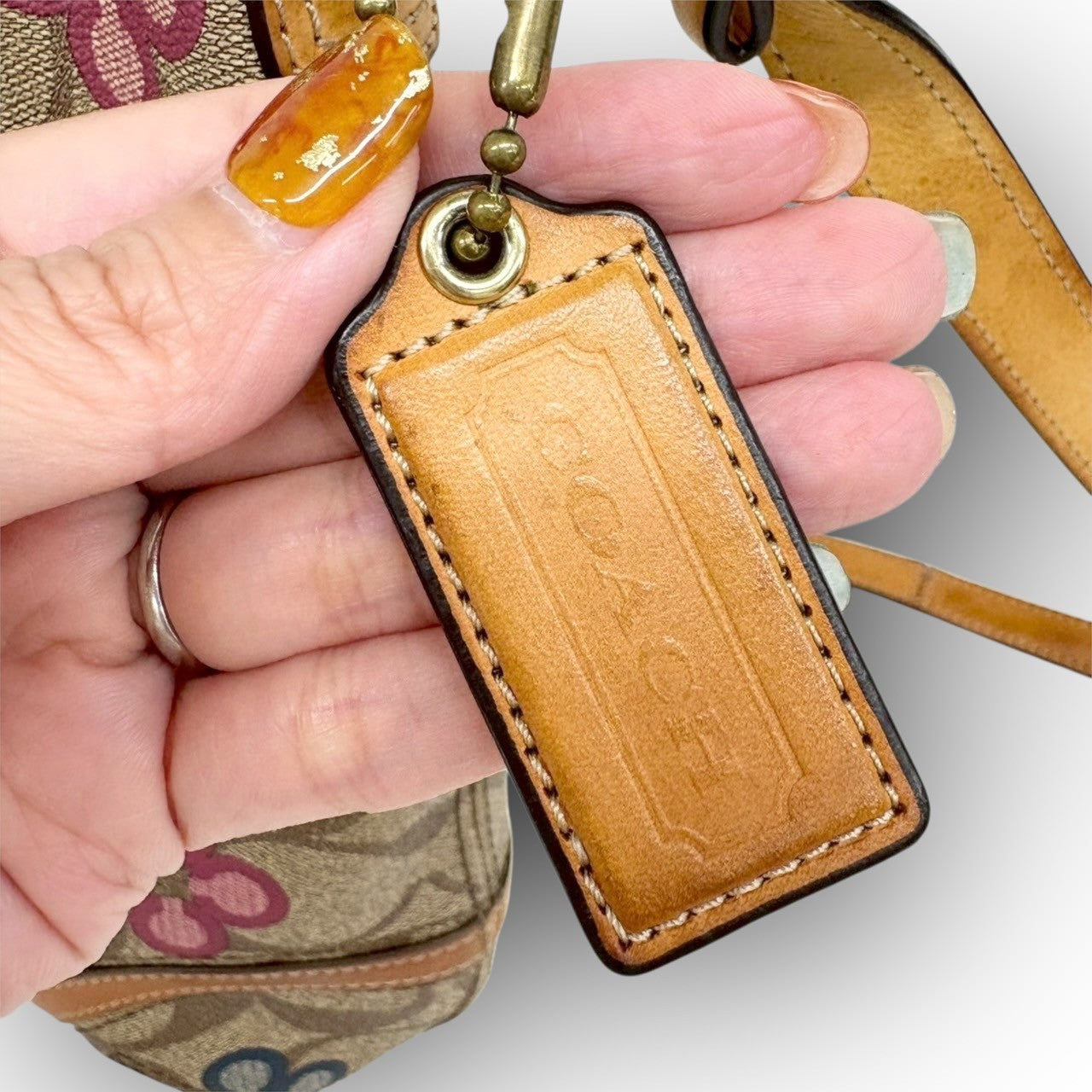 110 COACH コーチ ショルダーバッグ シグネチャー×花柄