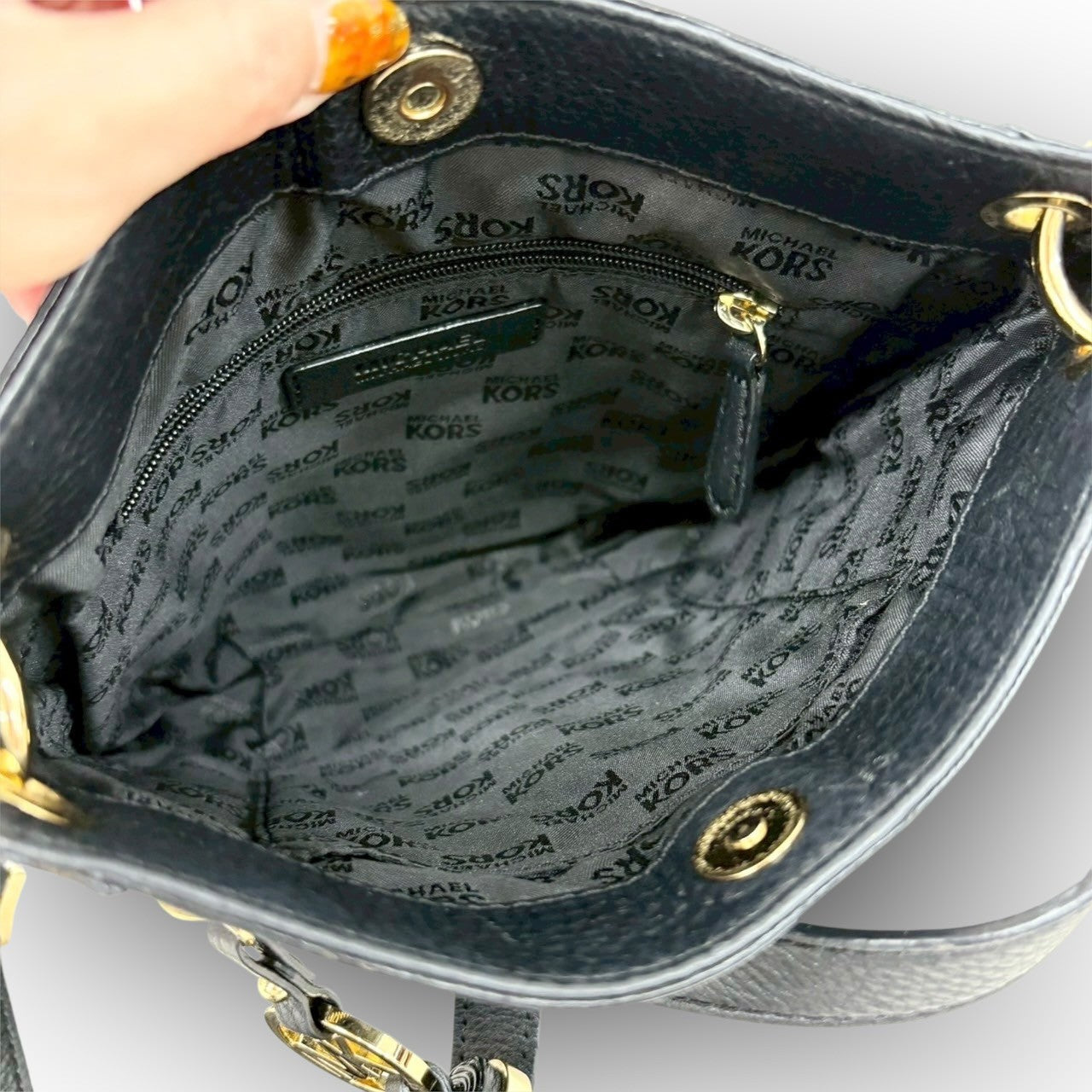 111 MICHAEL KORS マイケルコース ショルダーバッグ ブラック