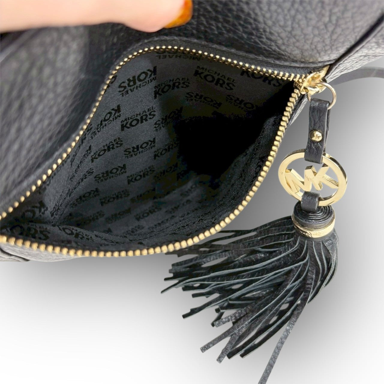 111 MICHAEL KORS マイケルコース ショルダーバッグ ブラック