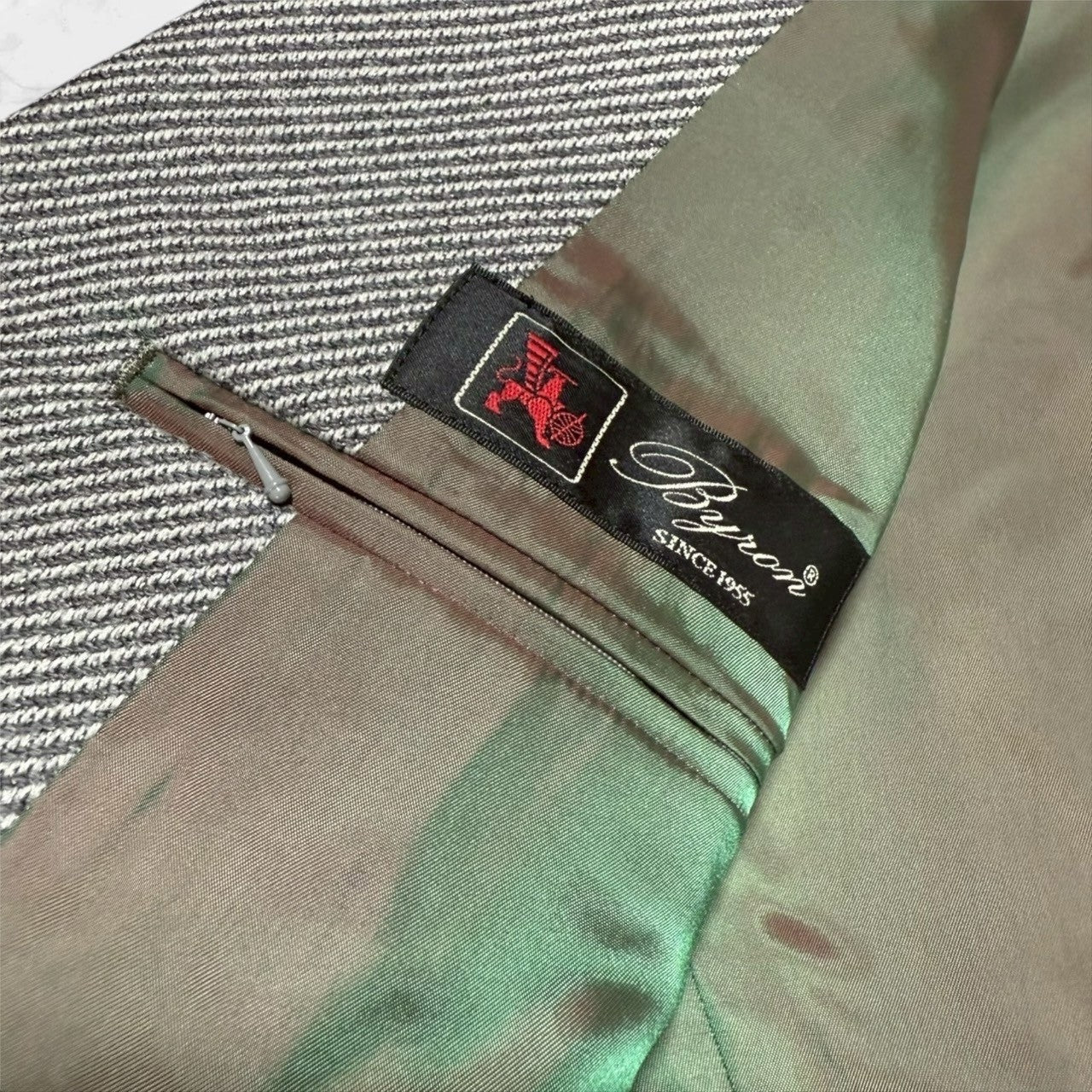 新品 BYRON バイロン スーツジャケット M グレー ビジネススーツ