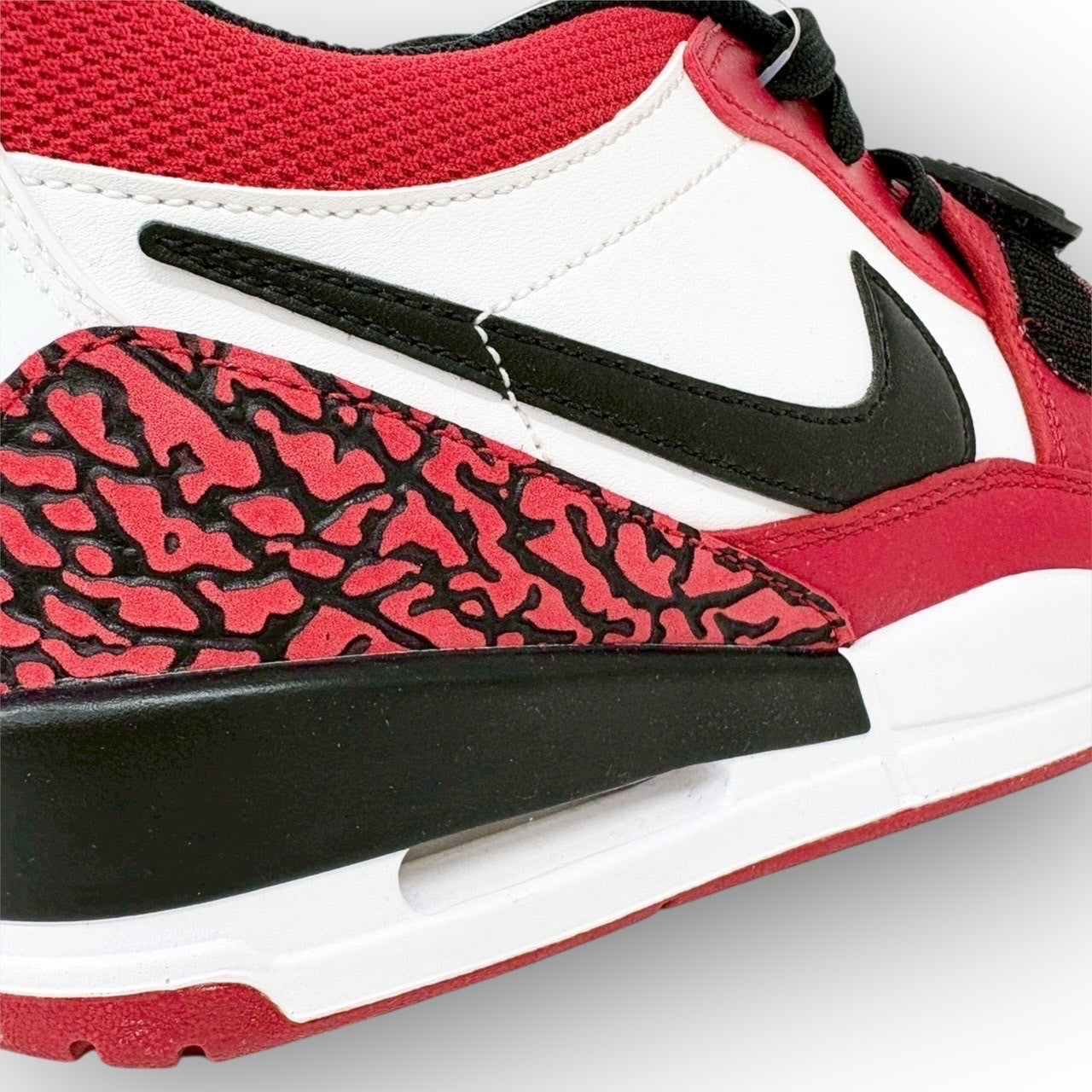【SRC-103】NIKE スニーカー/CD7069-116/26/付属品:箱