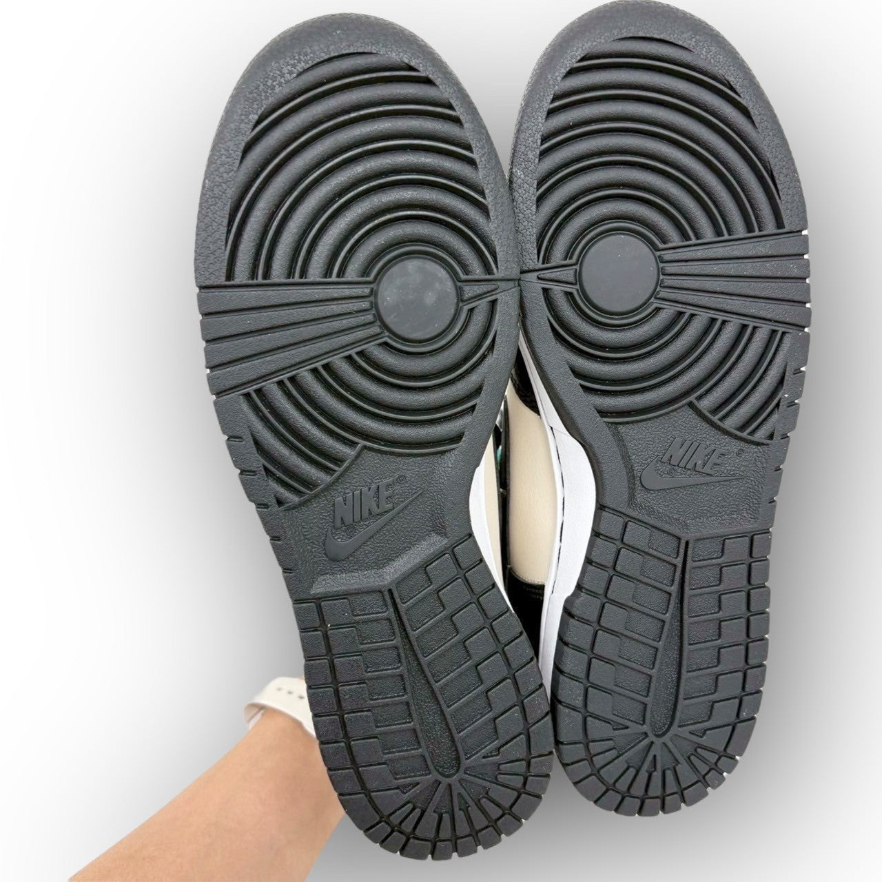 【SRC-107】NIKE スニーカー/DO9455-200/26/付属品:箱/紐