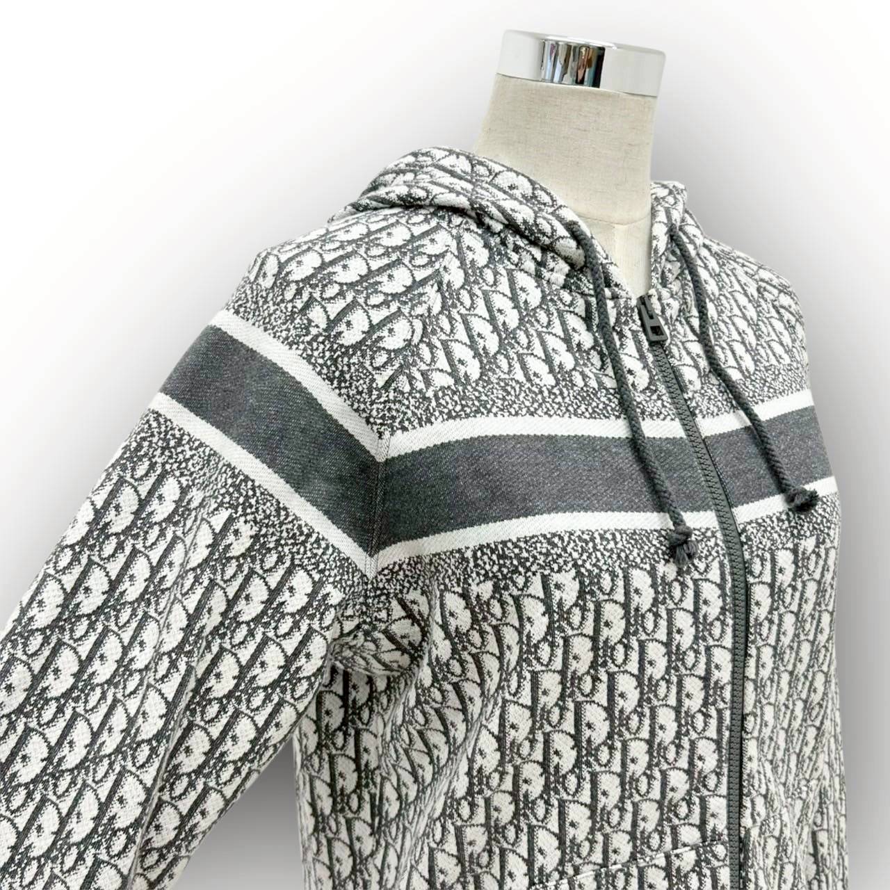 【SRC-12】Christian Dior グレーパーカー トロッター柄 オブリーグ柄