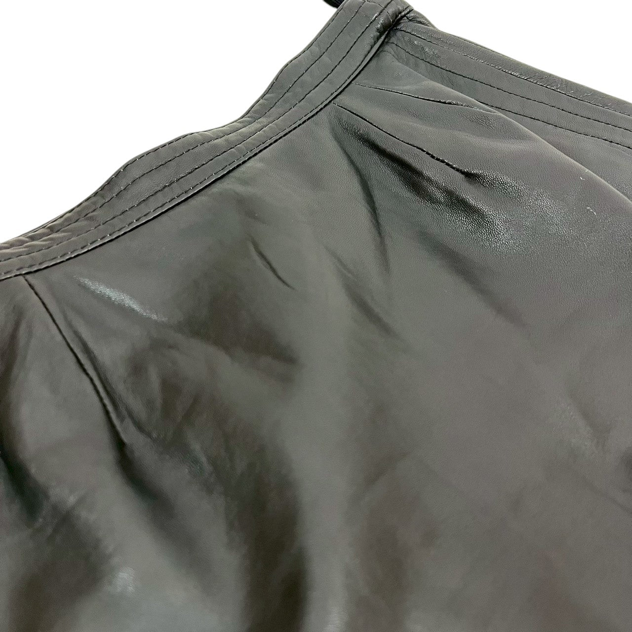 【RC2601-105】valentino garavaniPelle ブラウン　革　ブラック　40