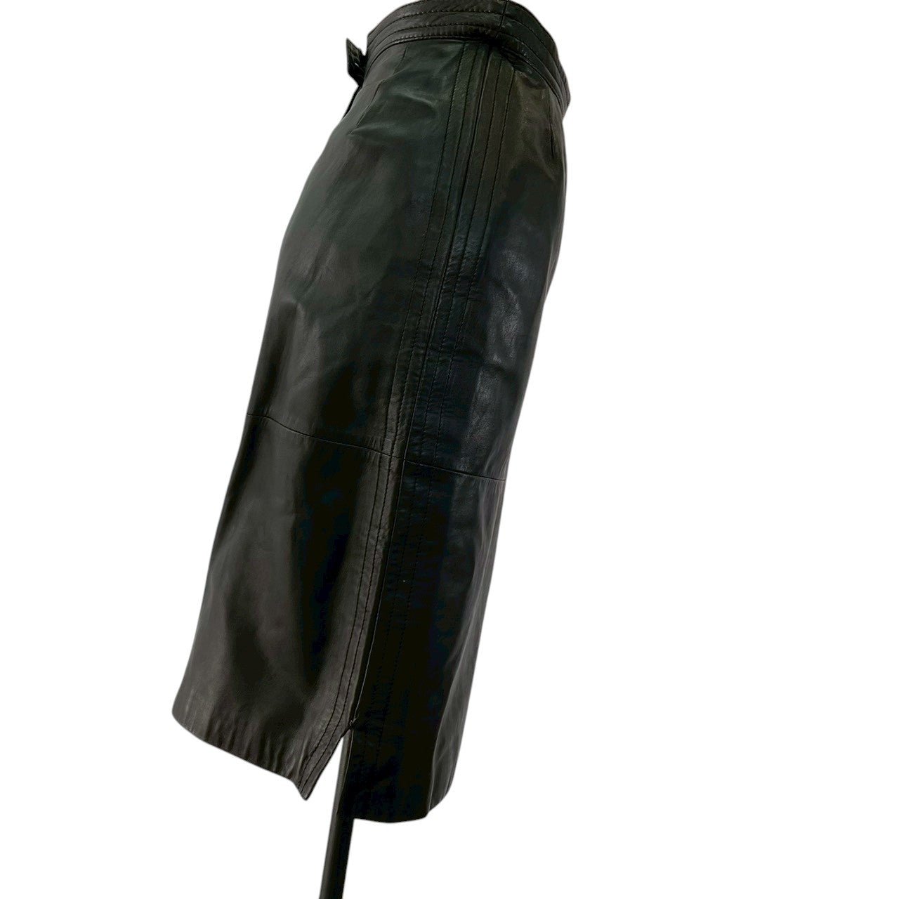 【RC2601-105】valentino garavaniPelle ブラウン　革　ブラック　40