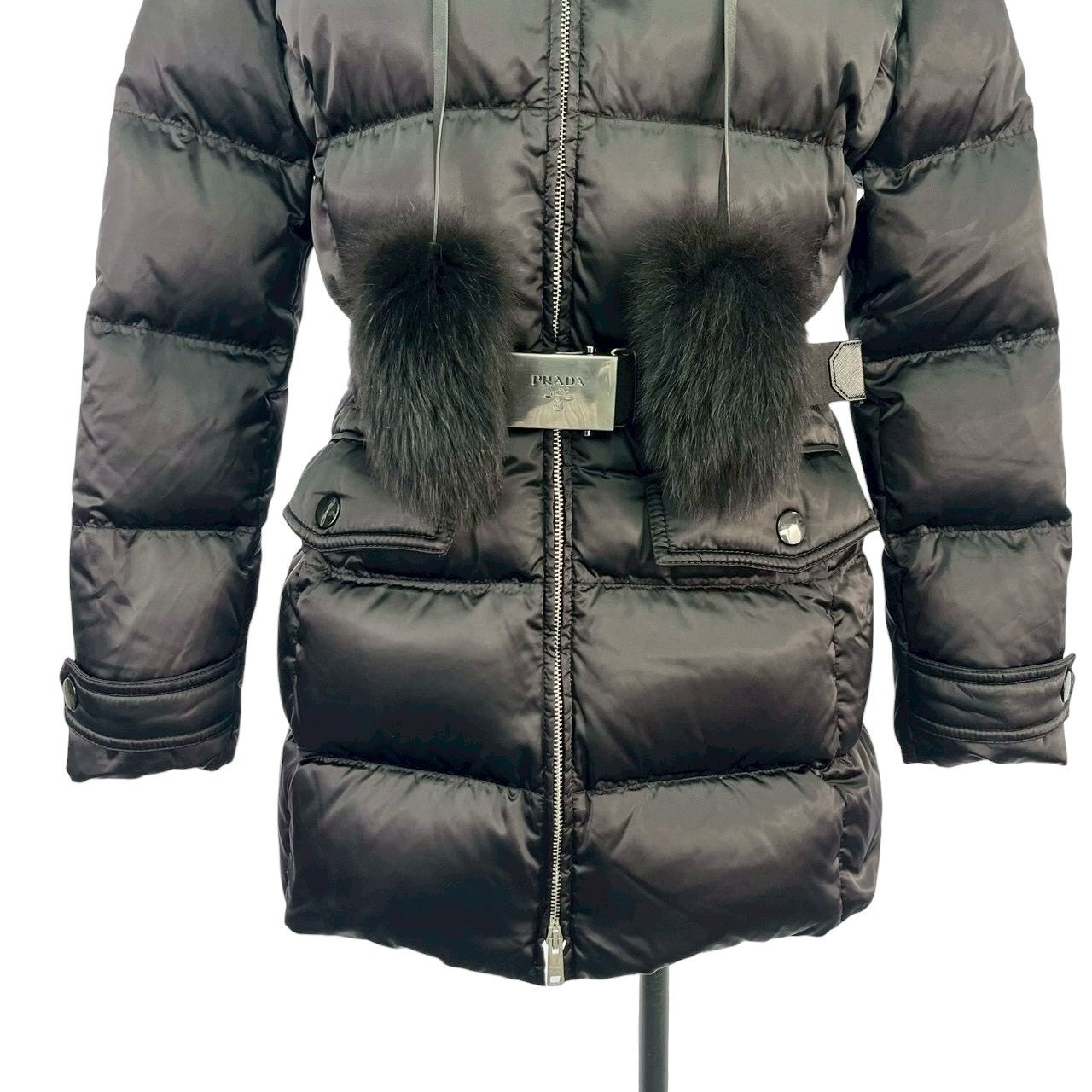 RC2601-115 PRADA ブラック ダウンコート 40