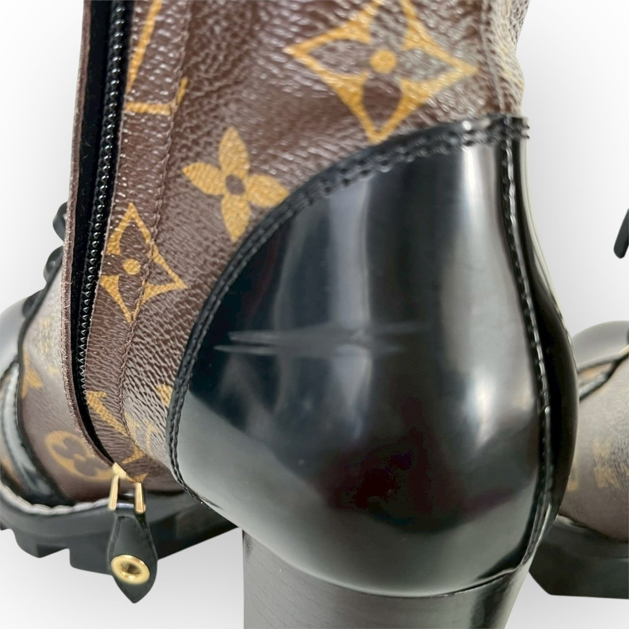 【RC2601-218】LOUIS VUITTON ブーツ 36 箱付き