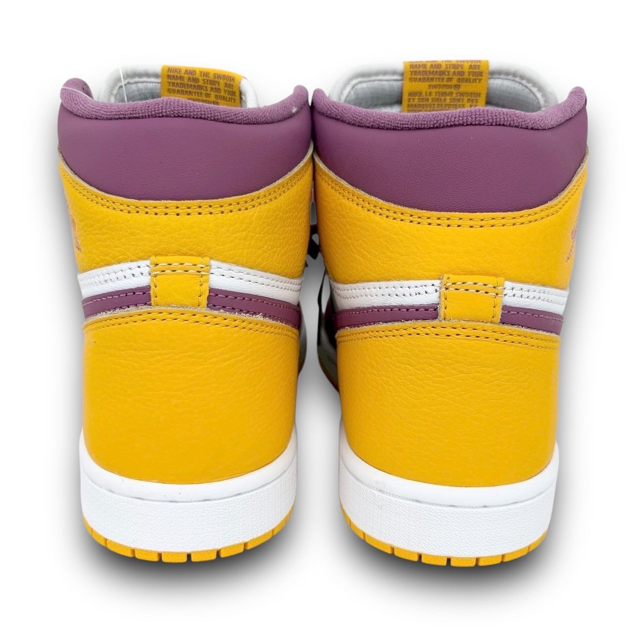 【744-3】NIKE スニーカー/555088-706/26/付属品:箱/紐