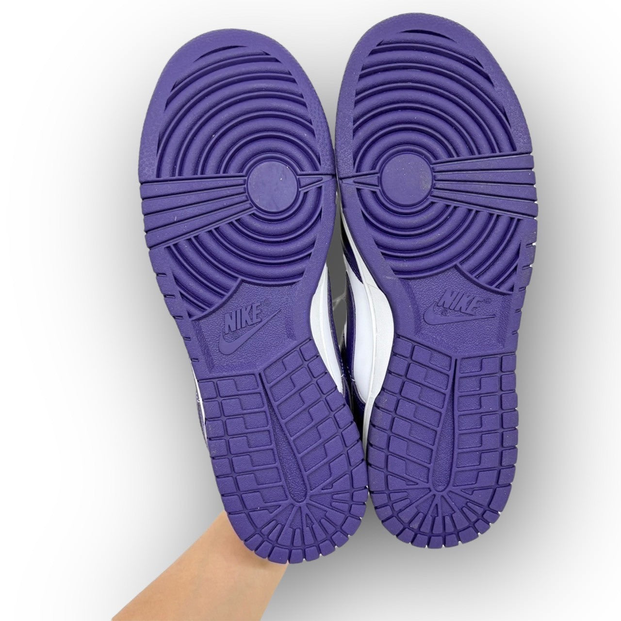 【748-4】NIKE スニーカー/DD1391-104/28/付属品:箱