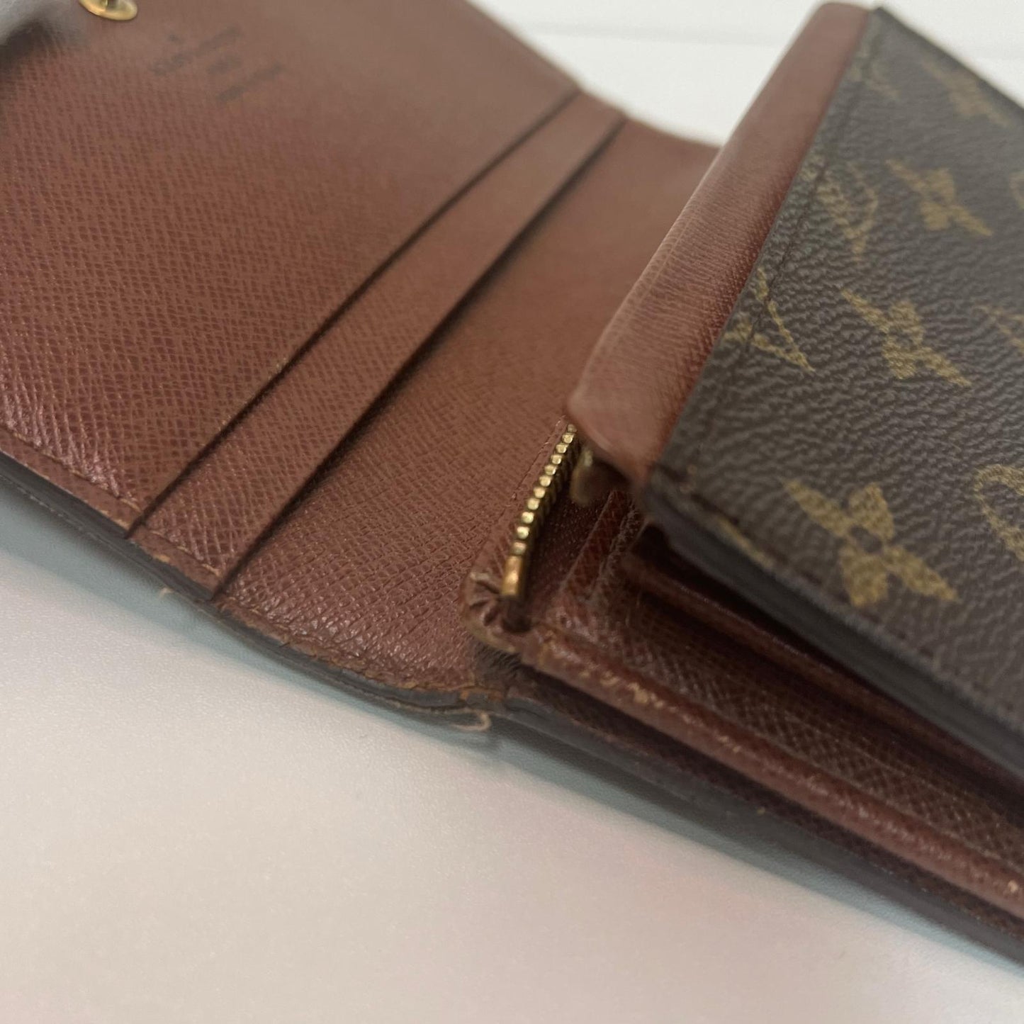 LOUIS VUITTON(ルイ・ヴィトン) 長財布