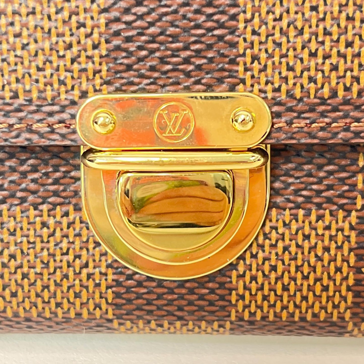 LOUIS VUITTON(ルイ・ヴィトン) 名刺入れ