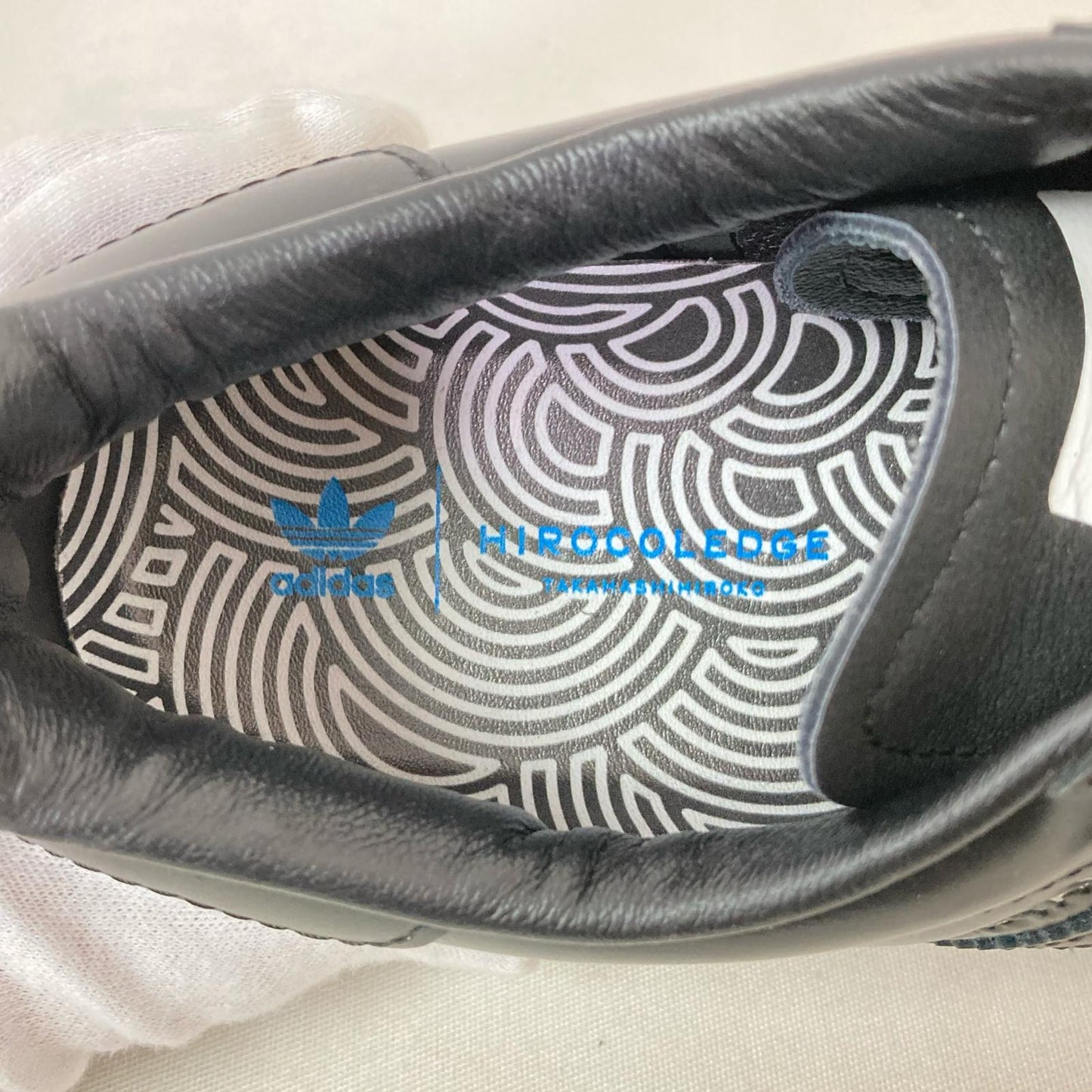 adidas(アディダス) スニーカー