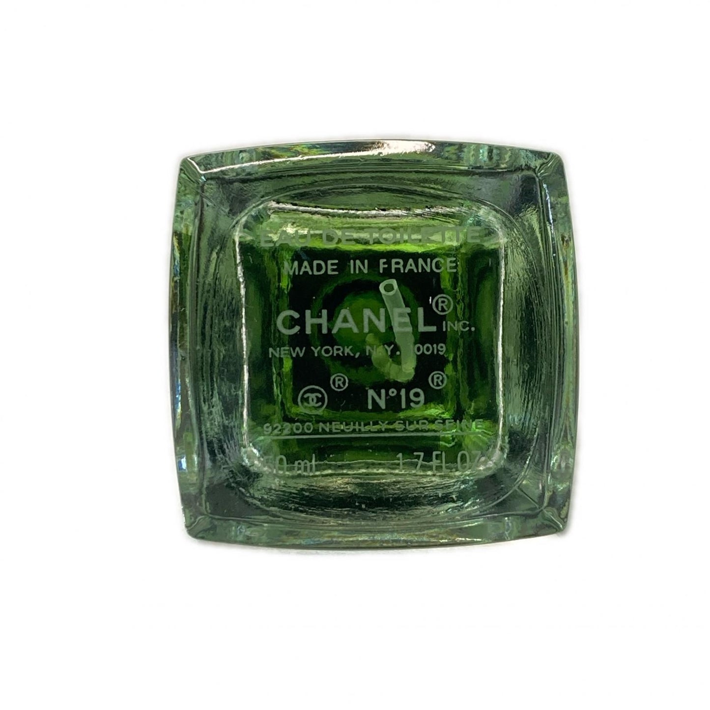 CHANEL シャネル　N°19 オードゥトワレット 　ヴァポリザター　 50ml 香水