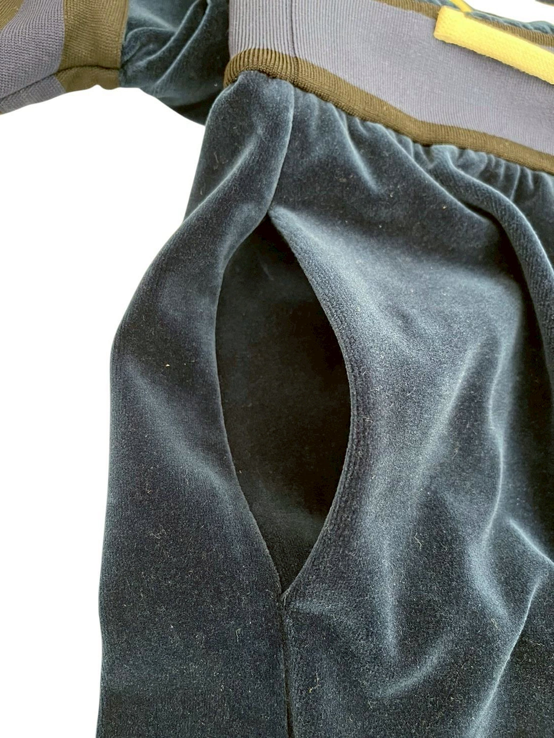 RC2601-87 GUCCI×adidas ワンピース ネイビー695679 XJEC9/XXS