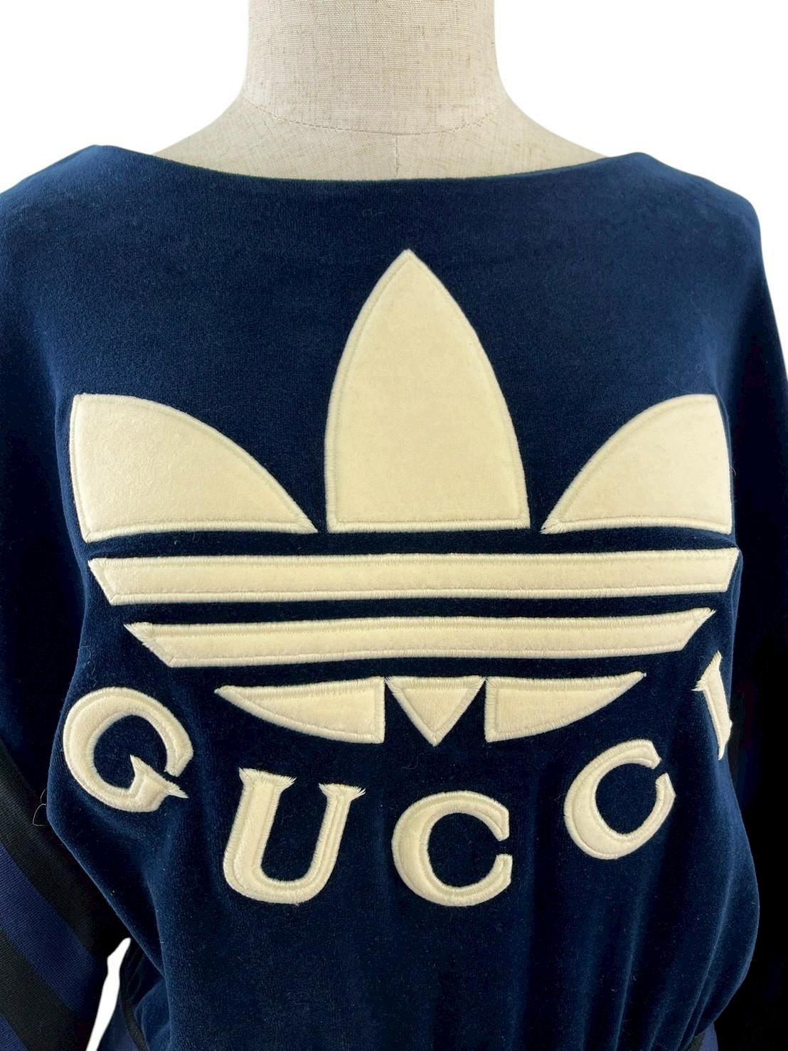 RC2601-87 GUCCI×adidas ワンピース ネイビー695679 XJEC9/XXS