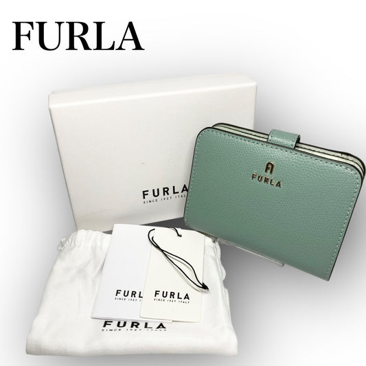７ FURLA フルラ 二つ折り財布 箱/保存袋付き