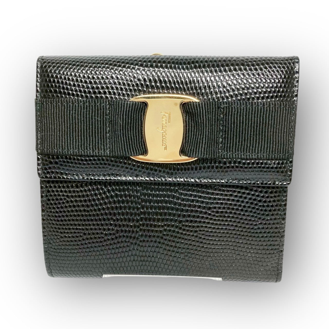 ２１ Ferragamo フェラガモ 三つ折り財布 ヴァラリボン がま口 ブラック