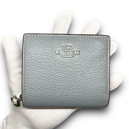 ３７ COACH コーチ 二つ折り財布