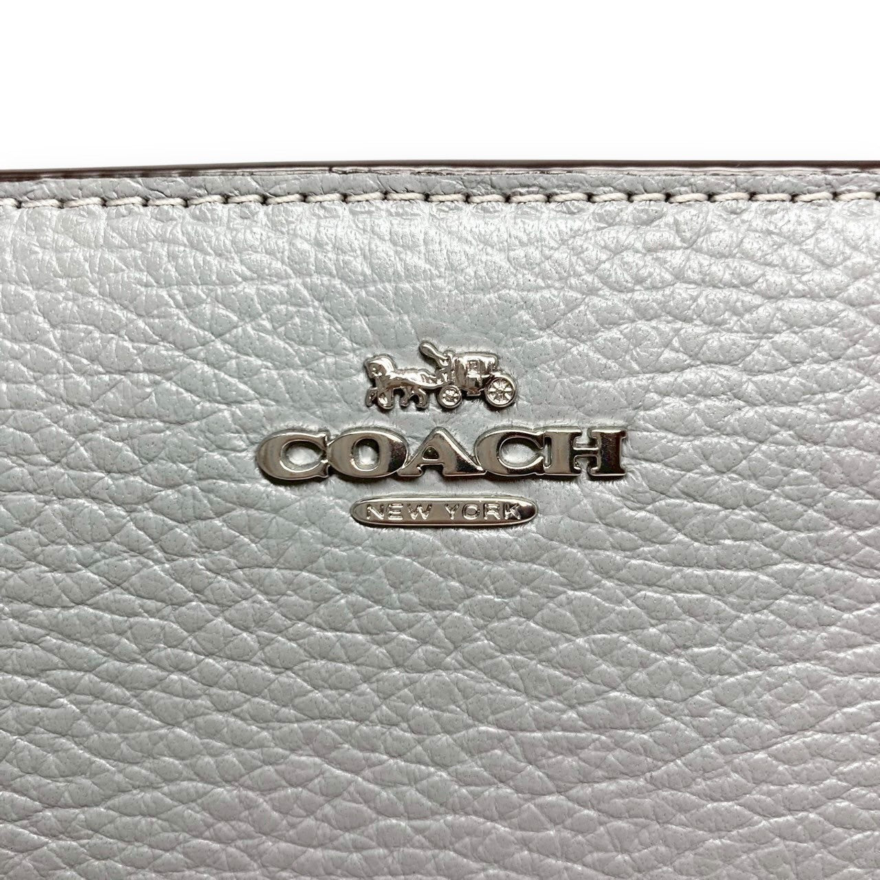 ３７ COACH コーチ 二つ折り財布