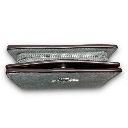 ３７ COACH コーチ 二つ折り財布