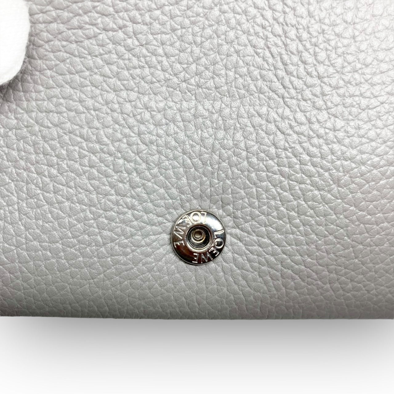 ４２ LOEWE ロエベ 三つ折り財布 レザー グレー