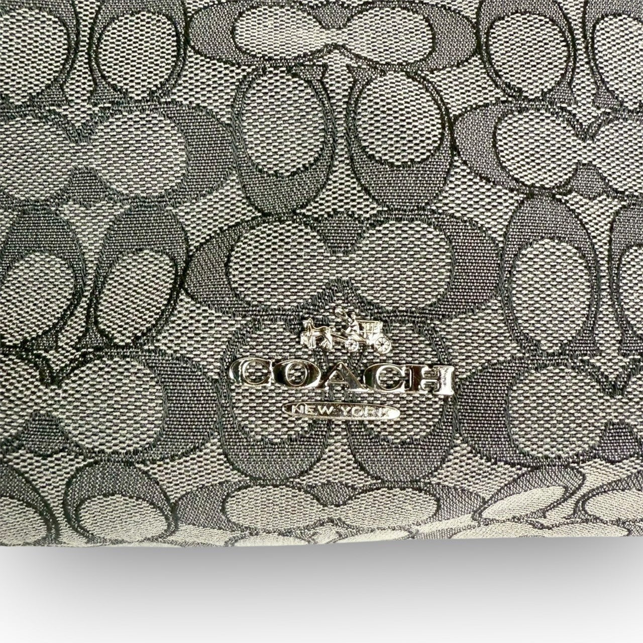 ５８ COACH コーチ ショルダーバッグ シグネチャー グレー×ブラック