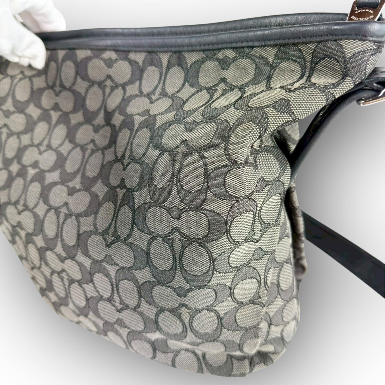 ５８ COACH コーチ ショルダーバッグ シグネチャー グレー×ブラック