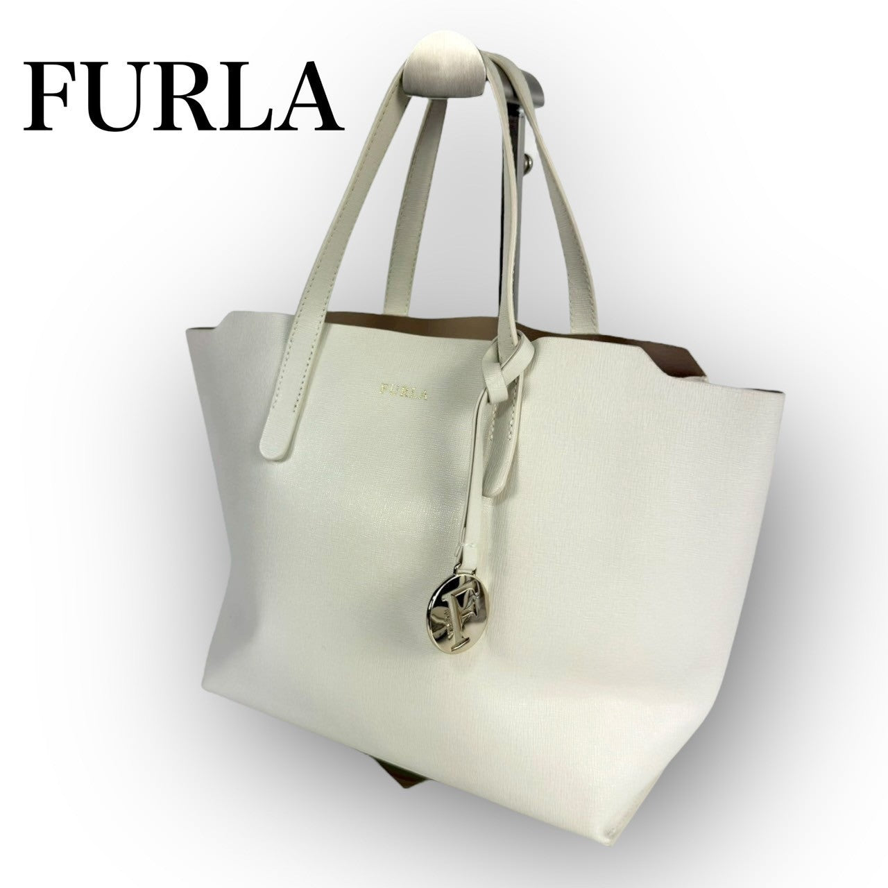 ６０ FURLA フルラ ハンドバッグ ホワイト 保存袋付き