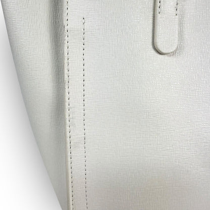 ６０ FURLA フルラ ハンドバッグ ホワイト 保存袋付き