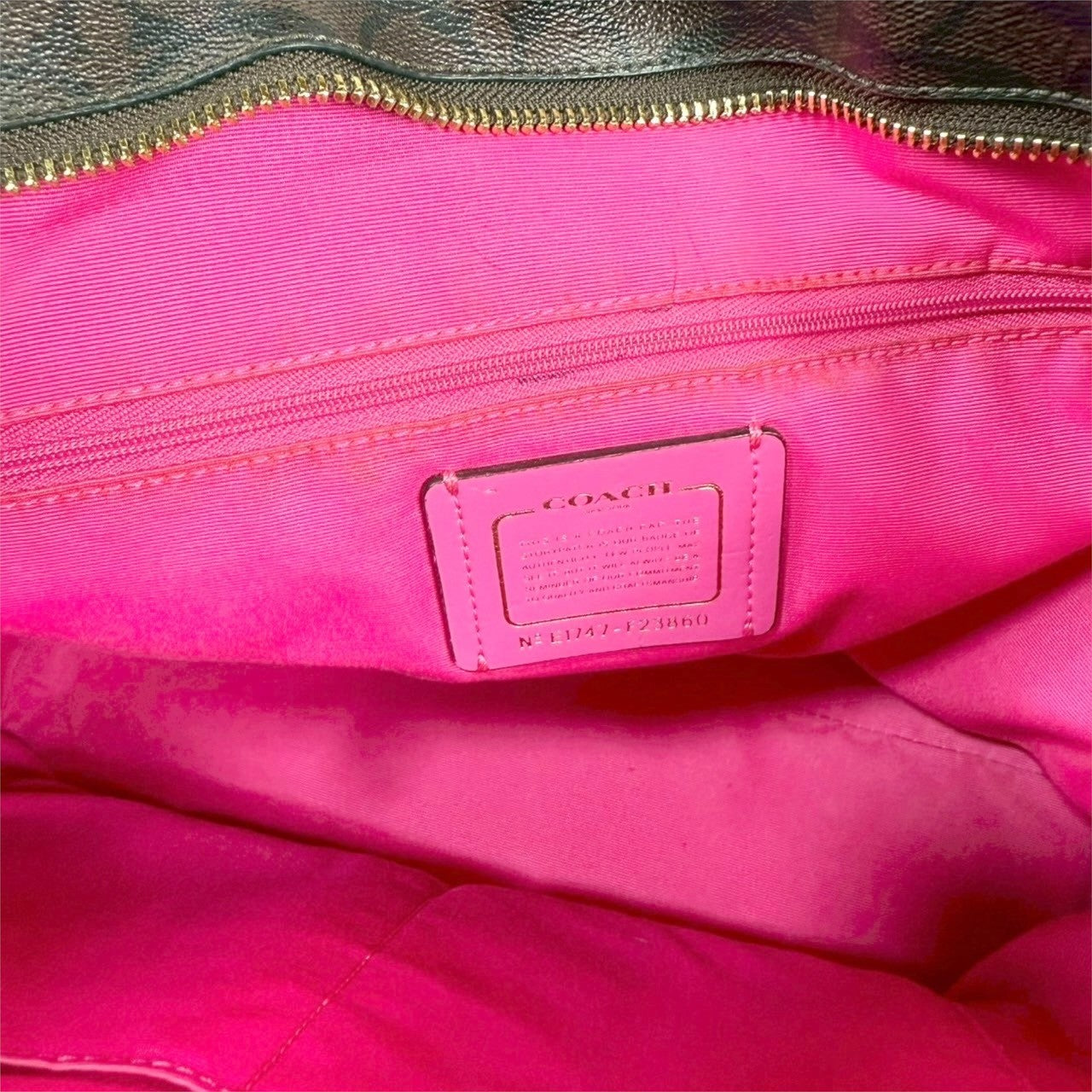 ６２ COACH コーチ トートバッグ シグネチャー ブラウン×ピンク E1747 F23860