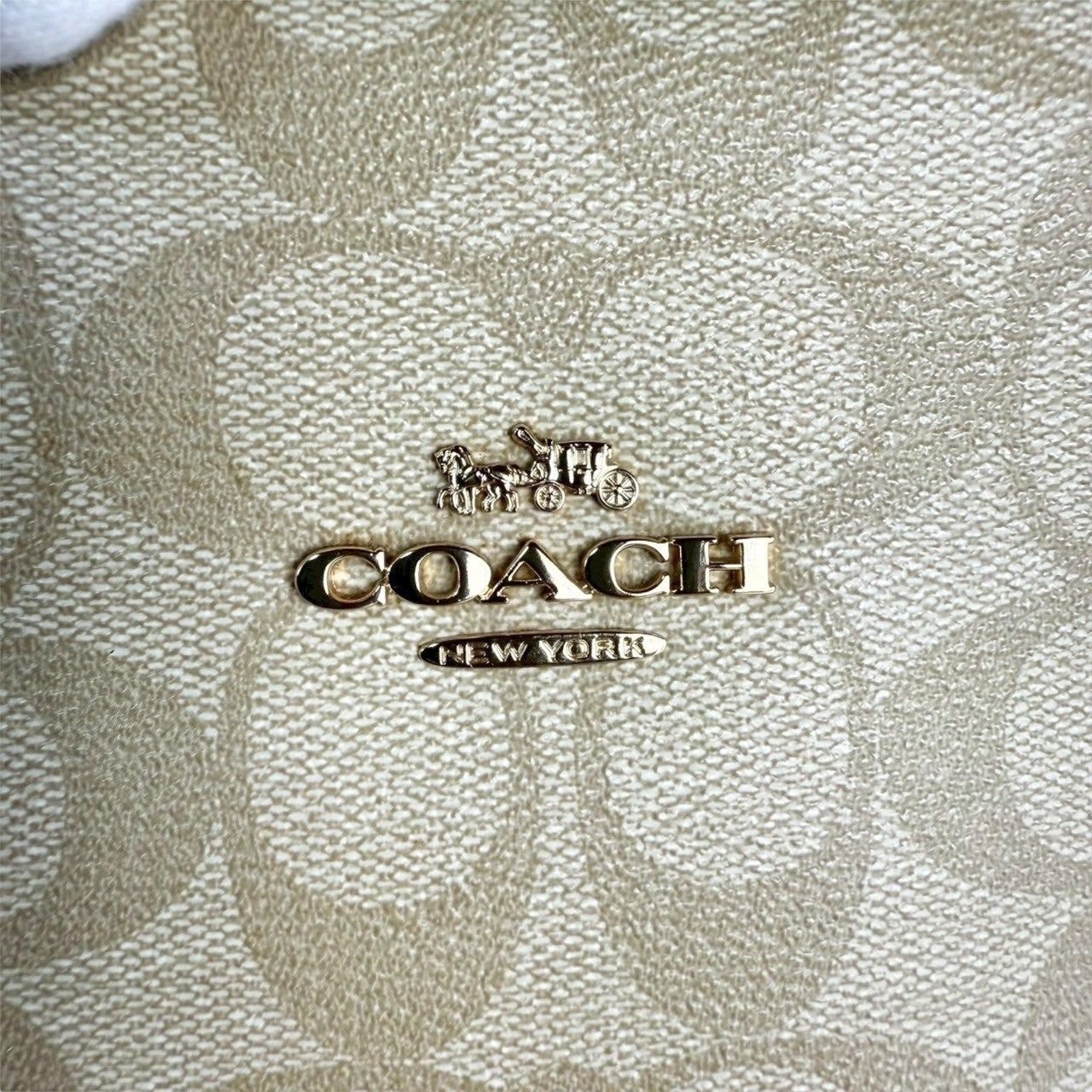 ６５ COACH コーチ トートバッグ シグネチャー ベージュ×ホワイト