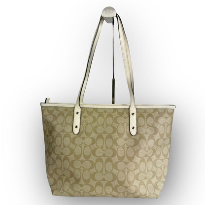 ６５ COACH コーチ トートバッグ シグネチャー ベージュ×ホワイト