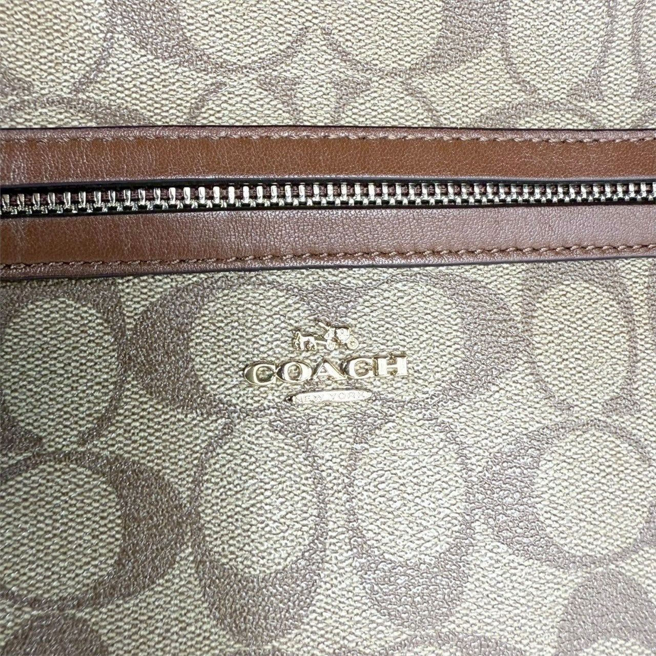 ７６ COACH コーチ トートバッグ シグネチャー ブラウン J17777 F58286