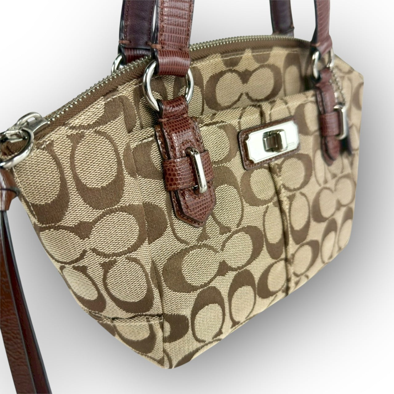 ８１ COACH コーチ ハンドバッグ ミニバッグ シグネチャー ブラウン