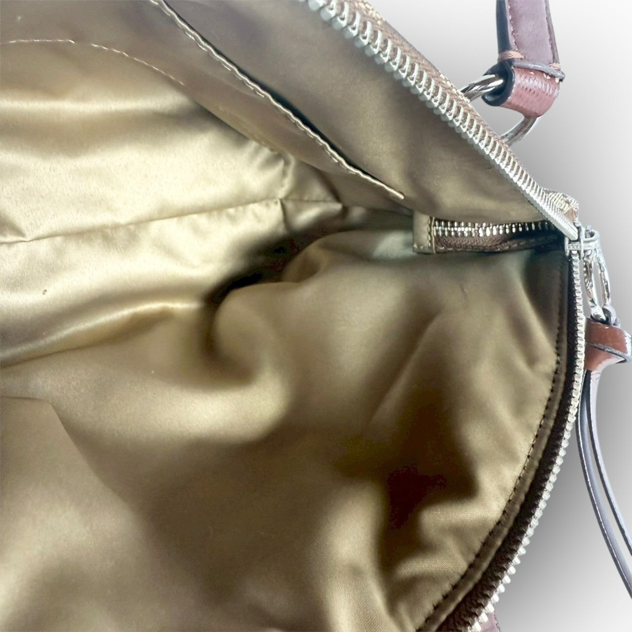 ８１ COACH コーチ ハンドバッグ ミニバッグ シグネチャー ブラウン