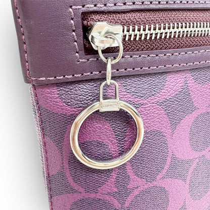 ９８ COACH コーチ PVCレザー ショルダーバッグ パープル